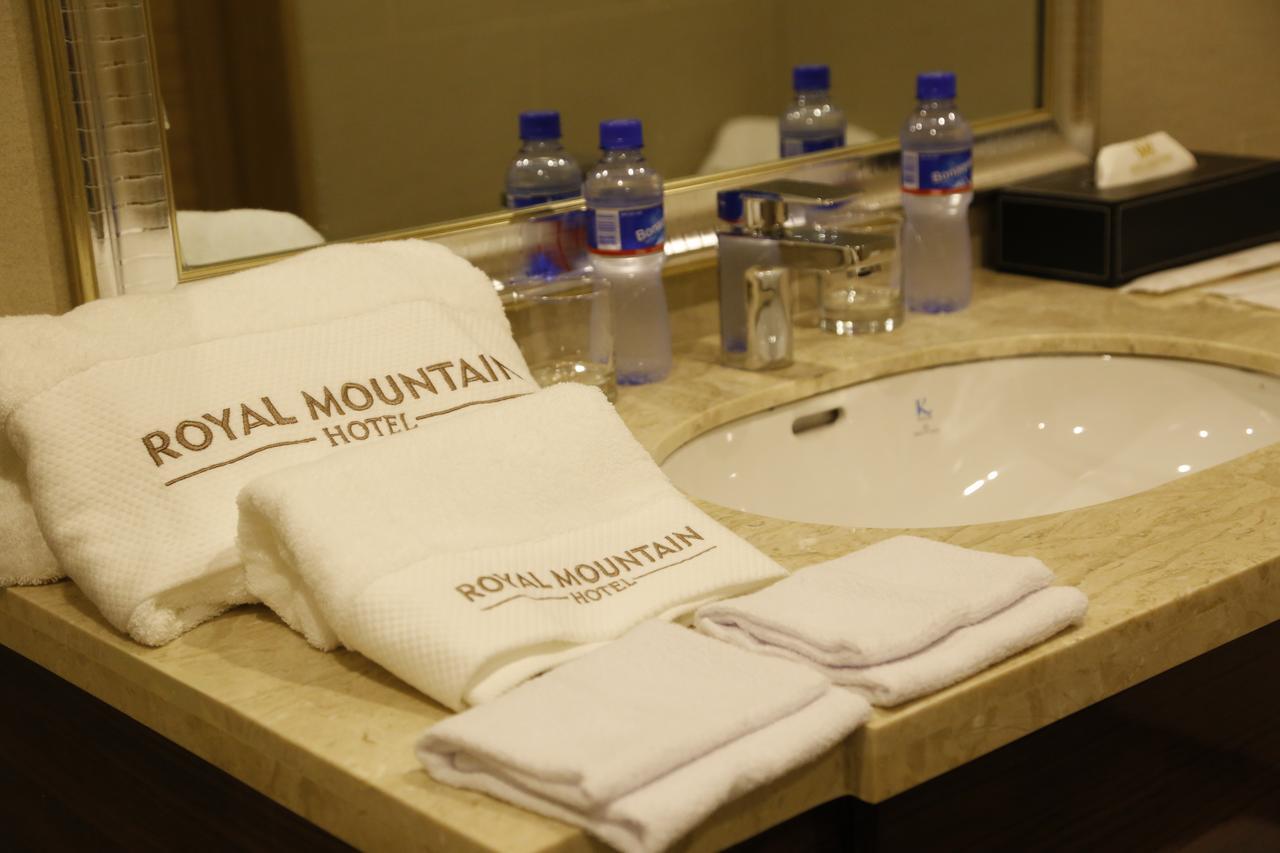 Royal Mountain Hotel Улан-Батор Екстер'єр фото